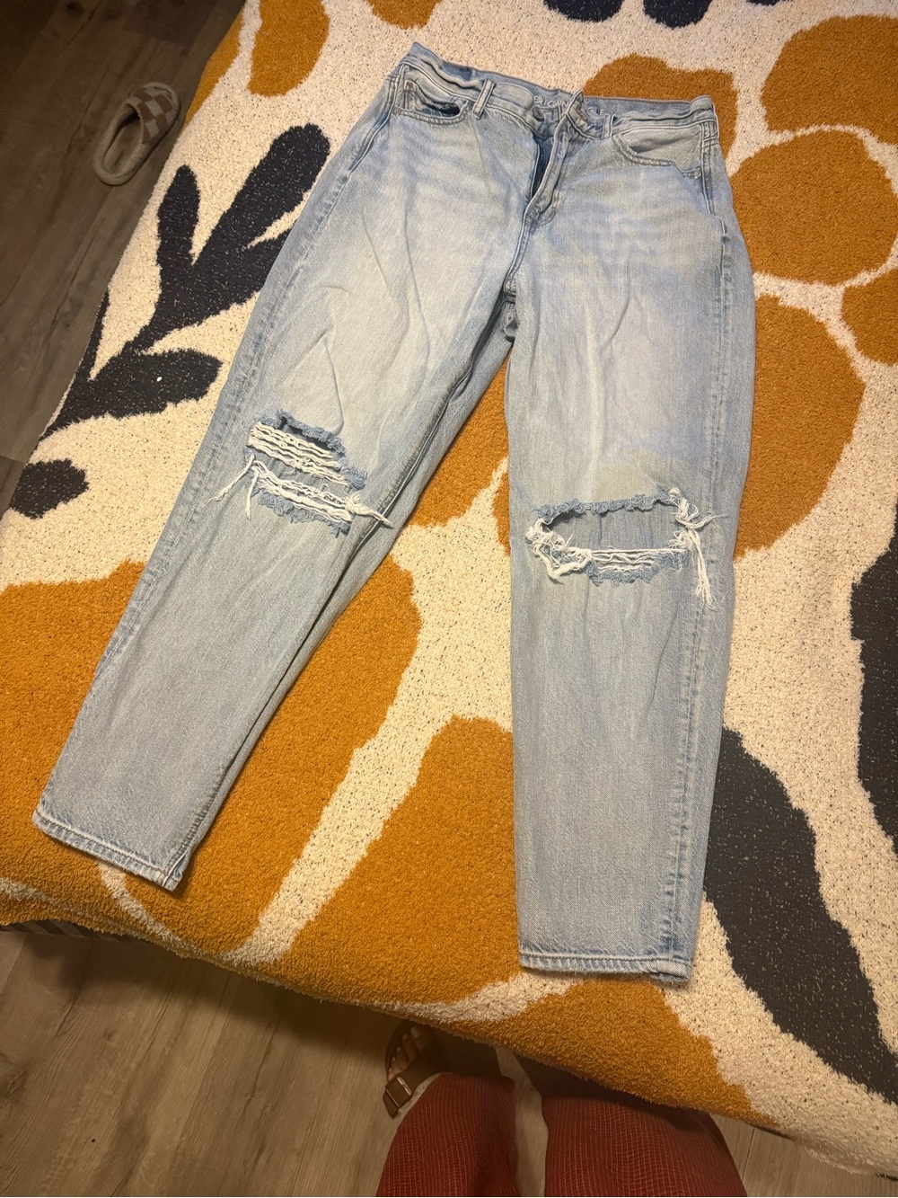 American Eagle Outfitters Light Blue Distressed Boyfriend Jeans
